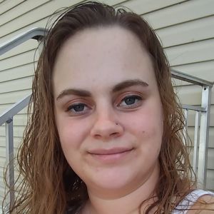 Meet your Posher, Leora